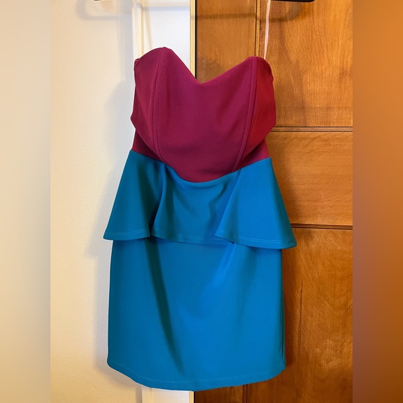 ModCloth Peplum Mini - Picture 4 of 5